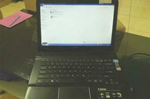 16-12 Laptop 320GB cài nhầm win